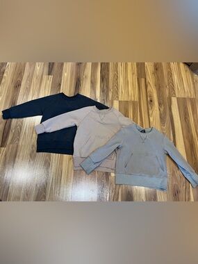 Little Bipsy kids crewneck bundle
